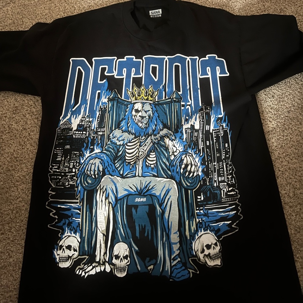 SANA Detroit lions t-shirt (M)